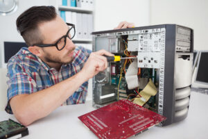 Lee más sobre el artículo Lo que necesita saber sobre los servicios de reparación de computadoras