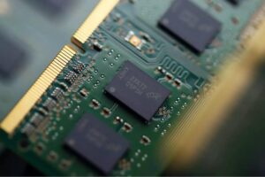 Lee más sobre el artículo Los SSD están preparados para crecer y ser más rápidos con Micron NAND de 176 capas