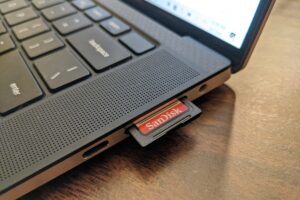 Lee más sobre el artículo Porque el lector de tarjetas SD de su computadora portátil podría ser terrible