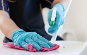 Lee más sobre el artículo La sinergia entre limpieza y tecnología: Empresas de limpieza especializadas del sector